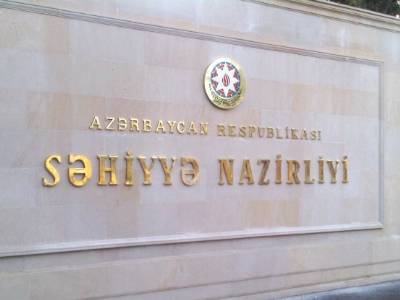 Baş həkim xəstəxananı supermarketə çevirib