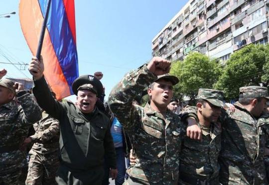 Ermənistan ordusundan qaçhaqaç başladı: 