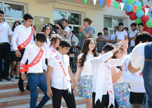 Bu gün Azərbaycanda "Son zəng"dir