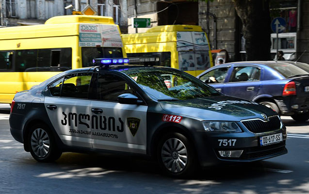 Tbilisinin mərkəzində baş verən atışma nəticəsində 3 nəfər yaralanıb
