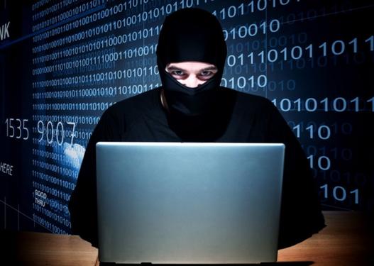 DİN tələbələrin fotolarını yayan şəxsi saxladı