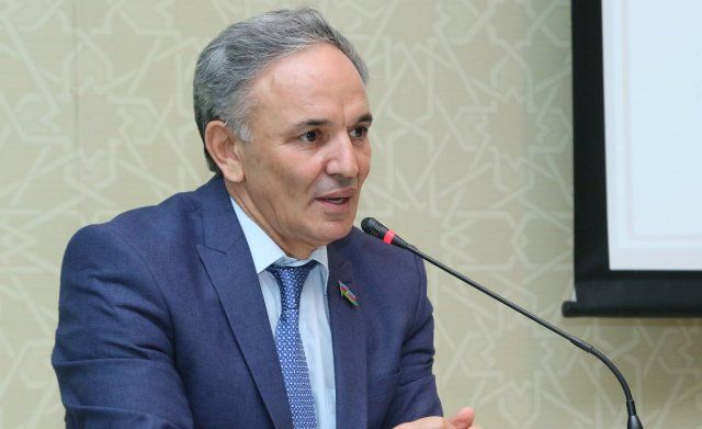 Əflatun Amaşov: Ermənistanda sosial vəziyyət ağırdır