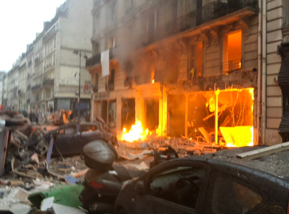 Parisdə güclü partlayışda 4 nəfər ölüb, 36-sı xəsarət alıb