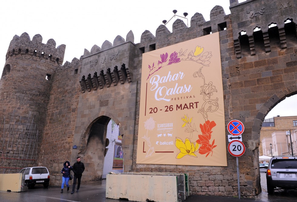 İçərişəhərdə “Bahar festivalı” açılıb