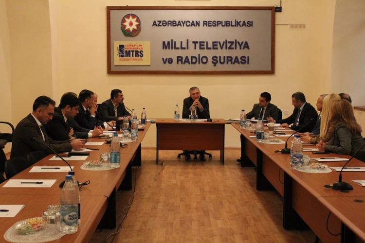 MTRŞ sədri TV rəhbərlərini bir araya topladı