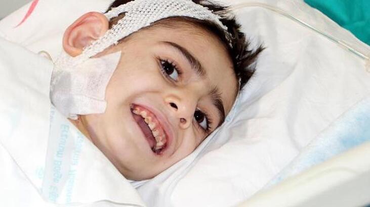 6 yaşlı uşaq qaynar su qazanına düşdü 6 yaşlı uşaq qaynar su qazanına düşdü