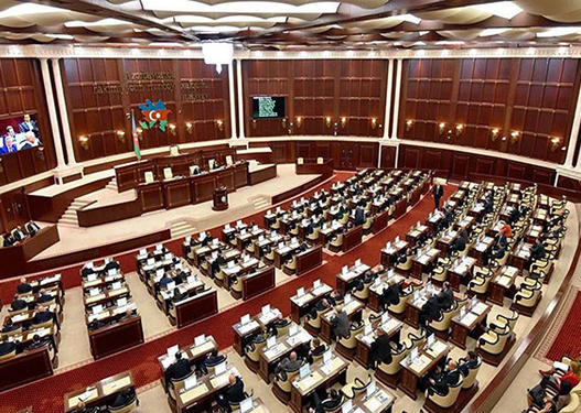 Parlament Azərbaycanı hədəf alan hibrid hücumlara cavab verdi