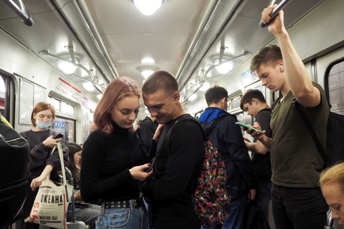 Фото В Маске В Метро