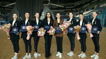 Mədət Quliyev gimnastları təltif edib