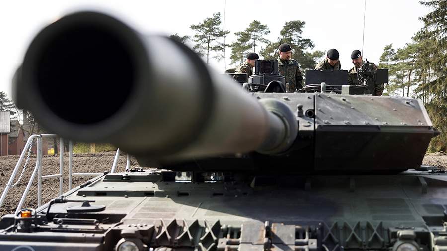 Çexiya prezidenti Ukraynada hərbi əməliyyatları dayandırmağa çağırıb