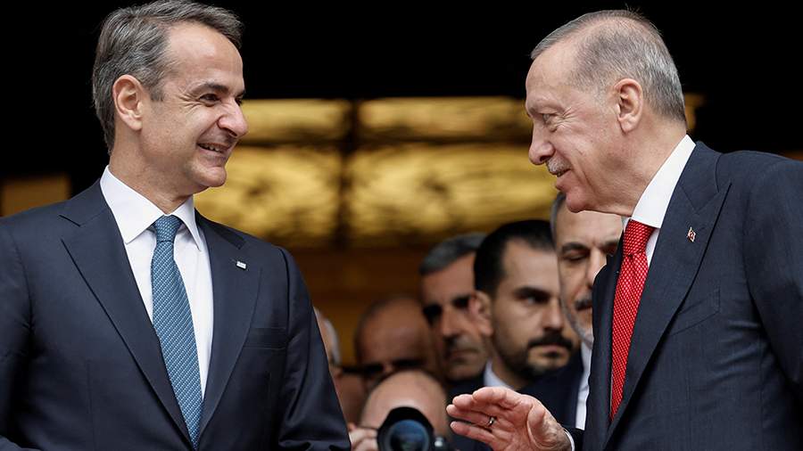 Afina və Ankara dostluq və əməkdaşlıq niyyəti haqqında bəyannamə imzalayıblar
