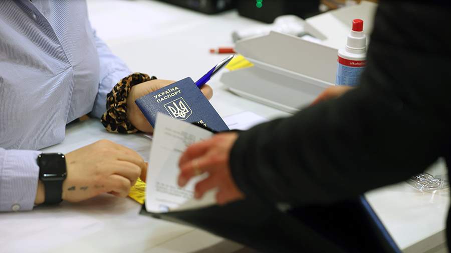 Ukraynalıların Almaniyada vaxtı keçmiş pasportla qalmasına icazə veriləcək