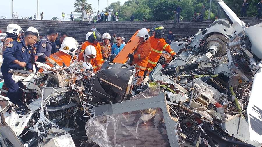 Malayziyada iki helikopterin toqquşması nəticəsində 10 nəfər ölüb