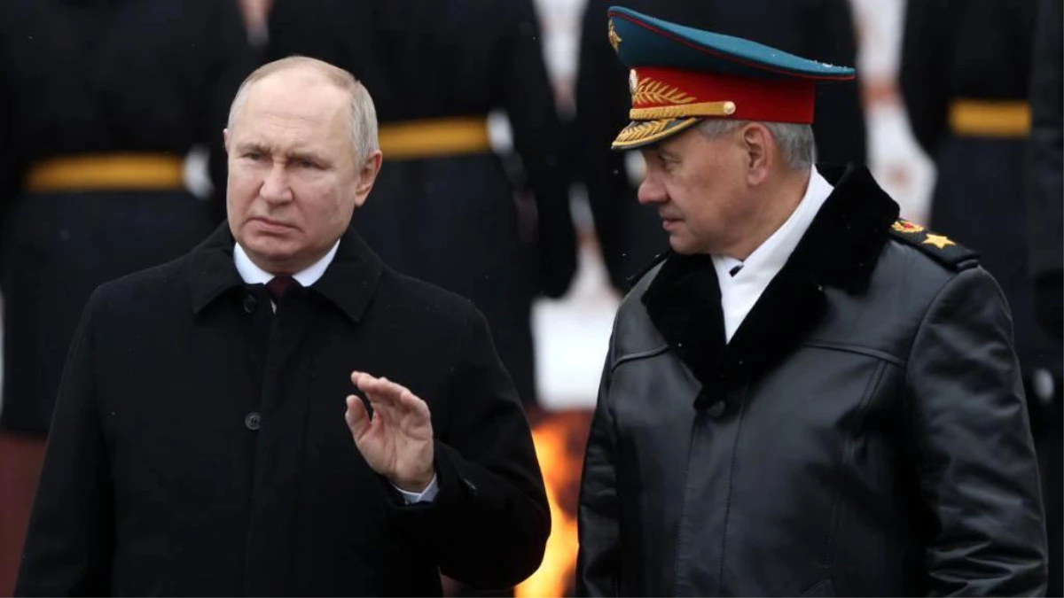 Putin müdafiə naziri Şoyqunu istefaya göndərir