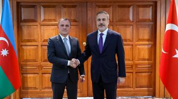 Ceyhun Bayramov və Hakan Fidan İsrailin İrana hücumunu müzakirə ediblər