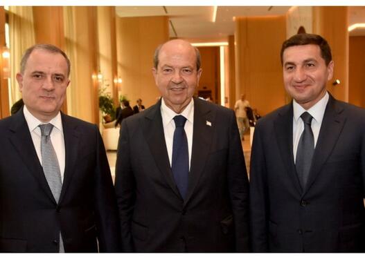 Şimali Kipr Prezidenti Şuşada Ceyhun Bayramov və Hikmət Hacıyevlə görüşüb