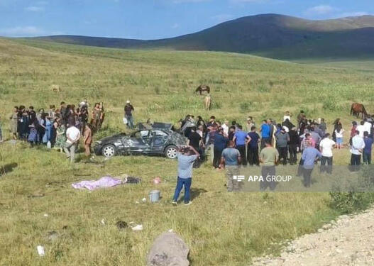 Laçında ağır qəza: 3 nəfər ölüb, 1 nəfər yaralanıb