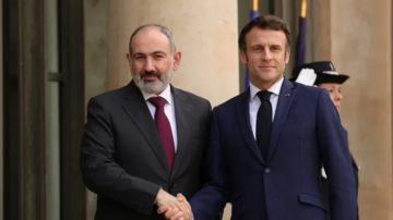 Paşinyan Fransada Makronla görüşüb