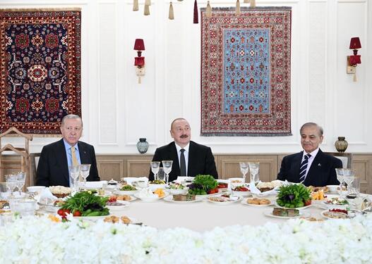 Azərbaycan, Türkiyə və Pakistan liderləri birgə nahar edib