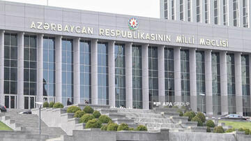 Milli Məclisdə Azərbaycan dili ilə bağlı konfrans keçirilib