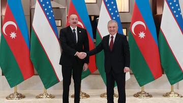 Şavkat Mirziyoyev Azərbaycan Prezidentini təbrik edib
