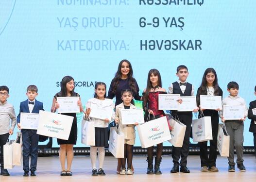 Leyla Əliyeva və Alena Əliyeva mükafatlandırma mərasimində iştirak ediblər