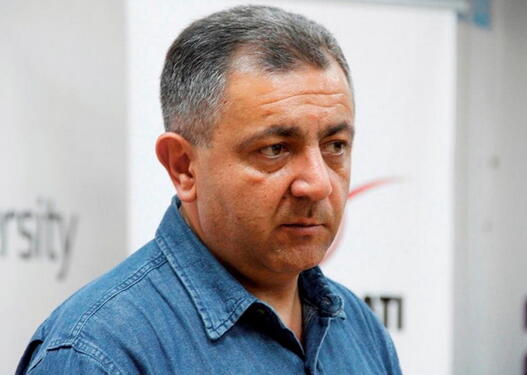 Ərəstun Oruclunun məhkəməsi başlayıb