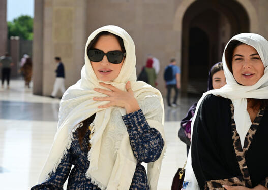 Leyla Əliyeva Maskatda Sultan Qabus Böyük Məscidini ziyarət edib