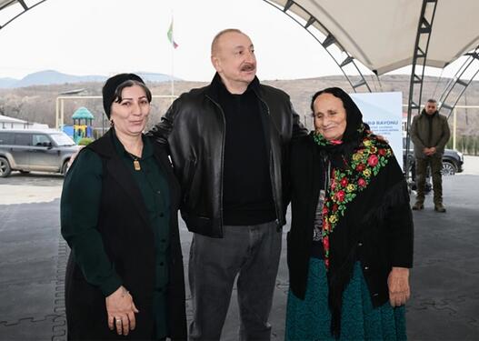 Azərbaycan Prezidenti: Biz şəhidlərimizin əziz xatirəsini qəlbimizdə əbədi yaşadacağıq