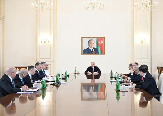 Prezident müşavirə keçirdi