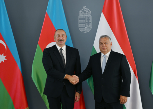 Viktor Orban Prezident İlham Əliyevə zəng edib