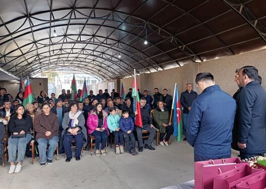 Növbəti köç karvanları Ağdərə rayonuna çatıb, açarlar təqdim olundu