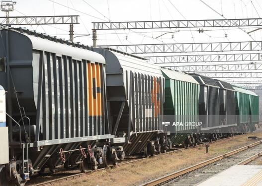 Azərbaycandan keçməklə Ermənistana daha 7 vaqon taxıl yola salındı  - FOTO