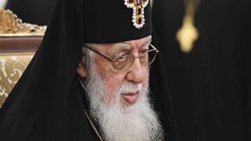 Putinin xüsusi nümayəndəsi Gürcüstan patriarxı II İlyanın dəfn mərasimində iştirak etdi