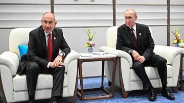 Kremldə Putin və Paşinyan arasında görüş keçirilir