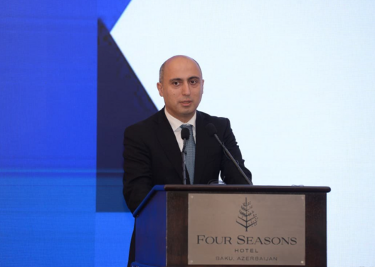 Emin Əmrullayev imtahan suallarının çətinliyi ilə bağlı danışdı