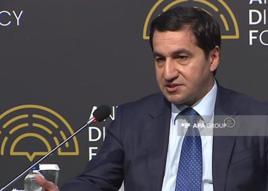 Hikmət Hacıyev: Məqsədimiz enerji resurslarımızı Avropa bazarına daha geniş şəkildə çatdırmaqdır
