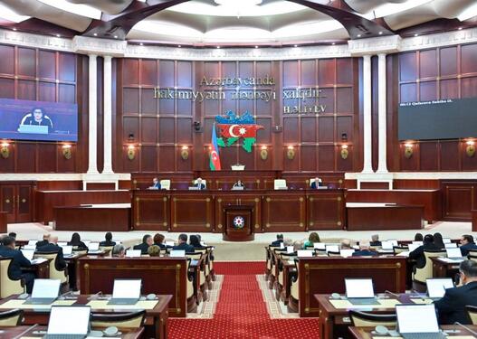 Milli Məclisin iclası başlayıb