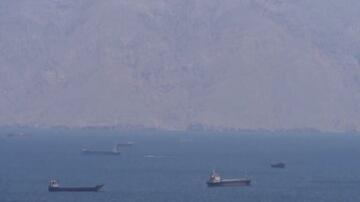 Tehran Hörmüz boğazından keçən gəmilərin rüsumlarından ilk dəfə qazanc əldə edib