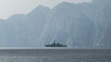 İran Hörmüz boğazında nəzarəti gücləndirir