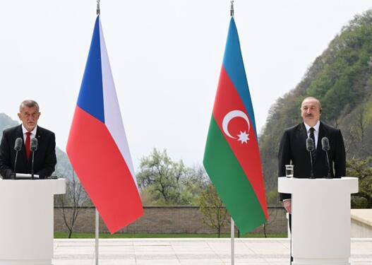 Çexiyanın Baş naziri: Milli enerji operatorumuz Azərbaycandan təbii qaz almaq niyyətindədir