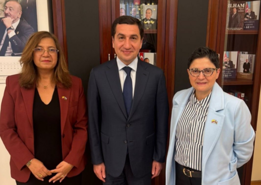 Hikmət Hacıyev Kolumbiyanın xarici işlər nazirinin müavini ilə iki ölkə arasında əməkdaşlıq məsələlərini müzakirə edib