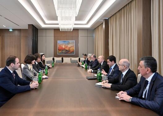 Prezident İlham Əliyev Gürcüstanın Baş naziri ilə görüşüb, sənədlər imzalanıb