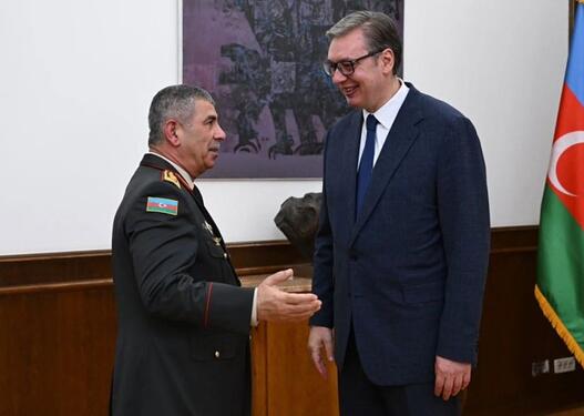 Vuçiç Azərbaycan müdafiə nazirini qəbul etdi