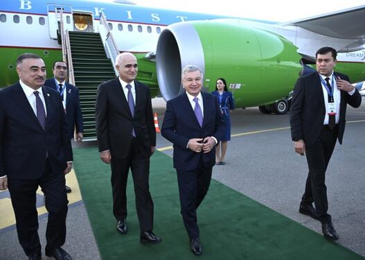 Şavkat Mirziyoyev Bakıya gəlib